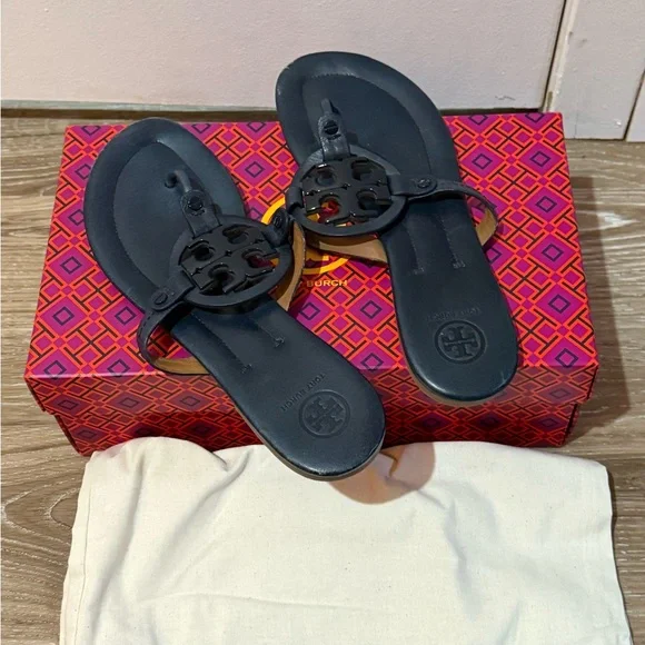 EUC Tory Burch Black Sandals with Box and Dust Bag - Picture 3 of 8
